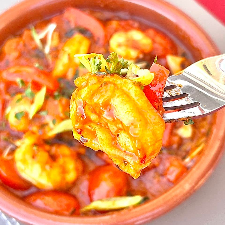 Syn-Free, Slimming Friendly Prawns with Garlic & Tomatoes. 
A popular Spanish Tapas favourite known locally as “Gambas al Ajillo con Tomate”.
